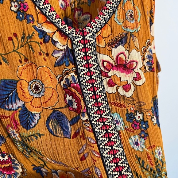 Patrons of Peace tank - Picture 2 of 4